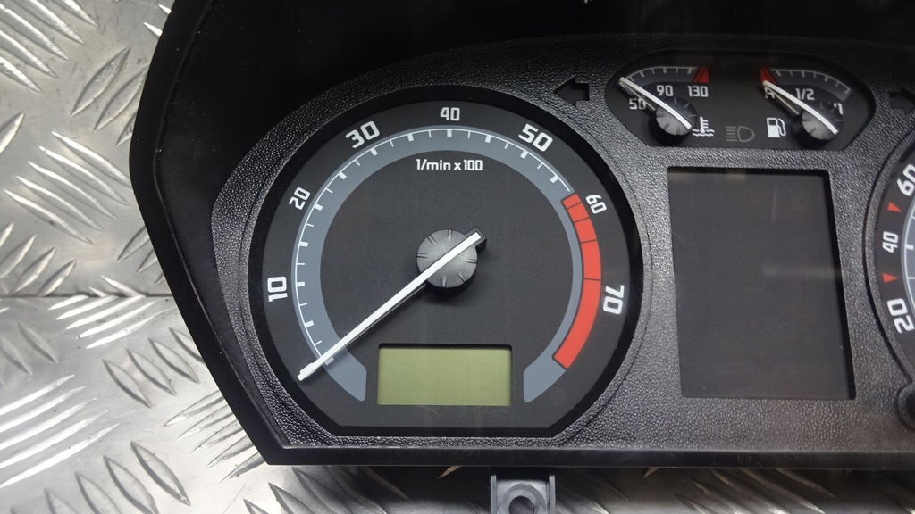 фото №6, Счетчик приборы skoda fabia i 1.4 6y0920863l