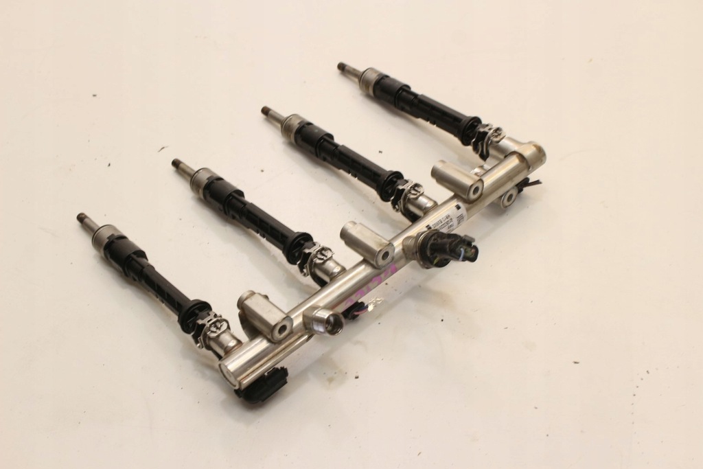 фото №8, Форсунка 166005550r dacia duster ii lift 1.3 tce