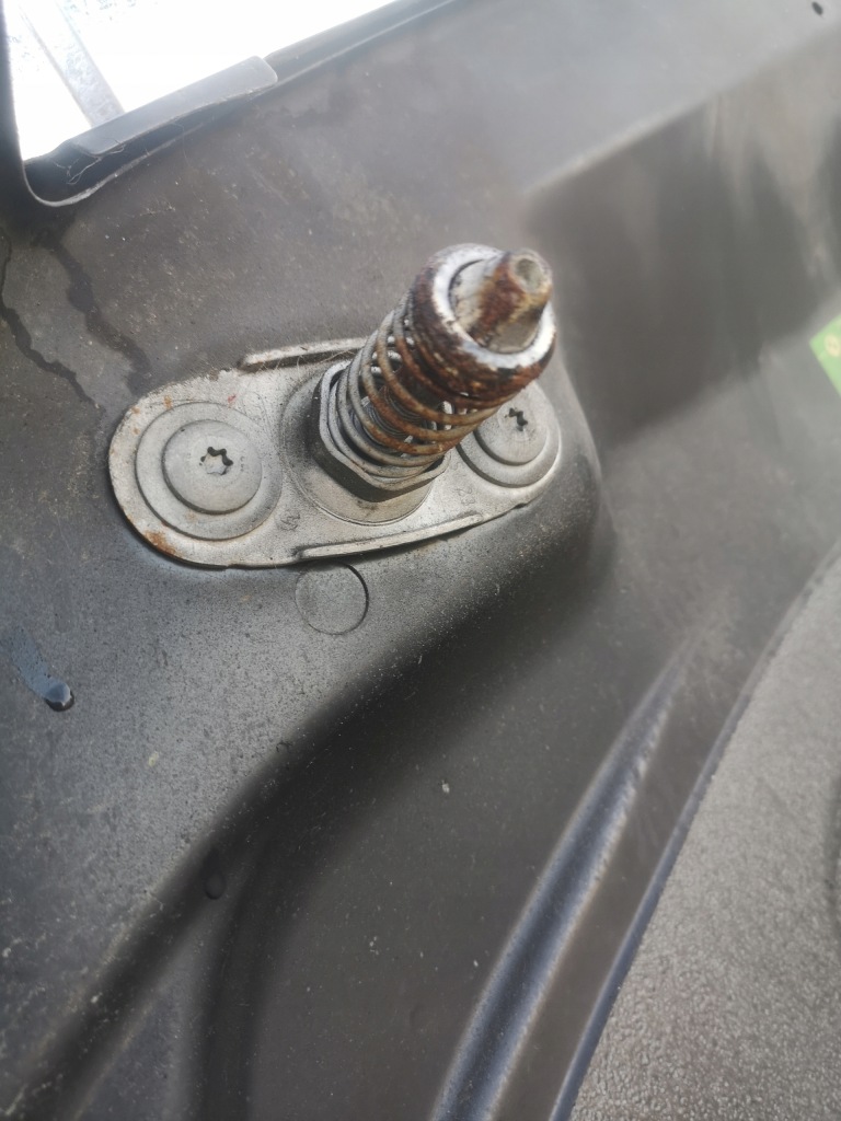 Капот кришка двигуна bmw 3 e46 рестайлінг  седан універсал 01-04 Київ