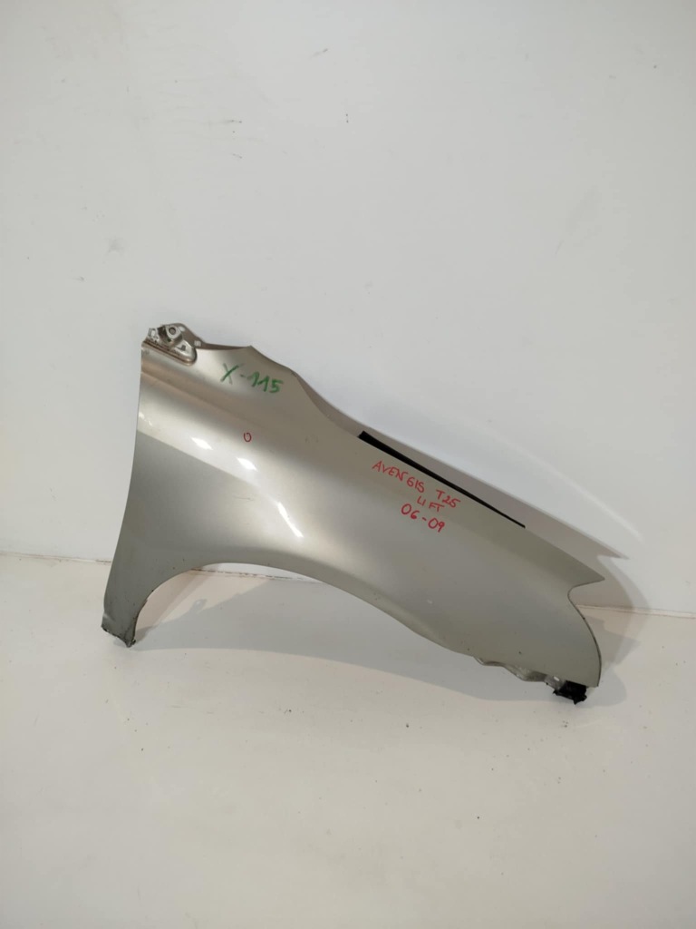 фото №1, Крила правий передній toyota avensis t25 lift 05-08