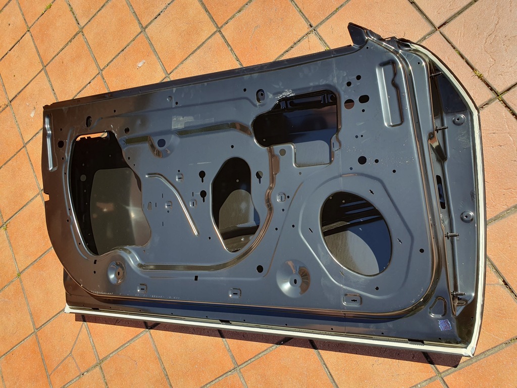 фото №10, Dodge challenger 2015- дверь левая