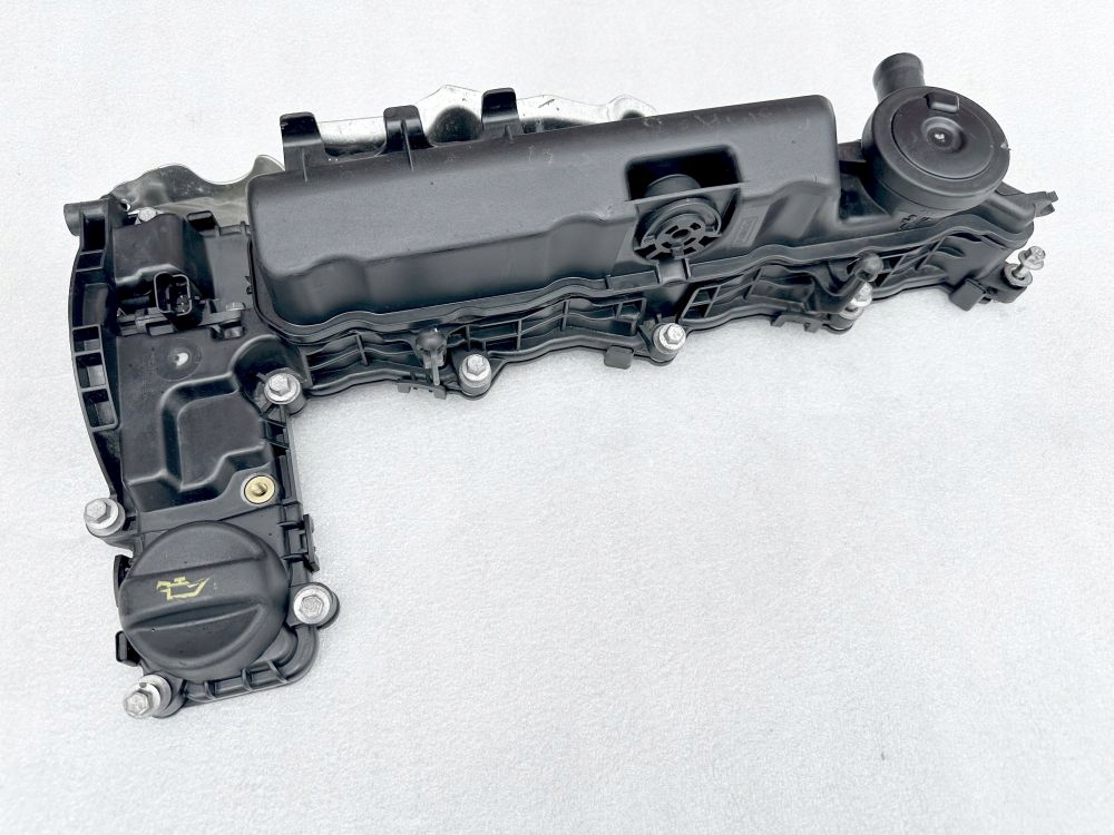 фото №1, Toyota proace 2,0d4d кришка клапанів 9806147980 оригінал