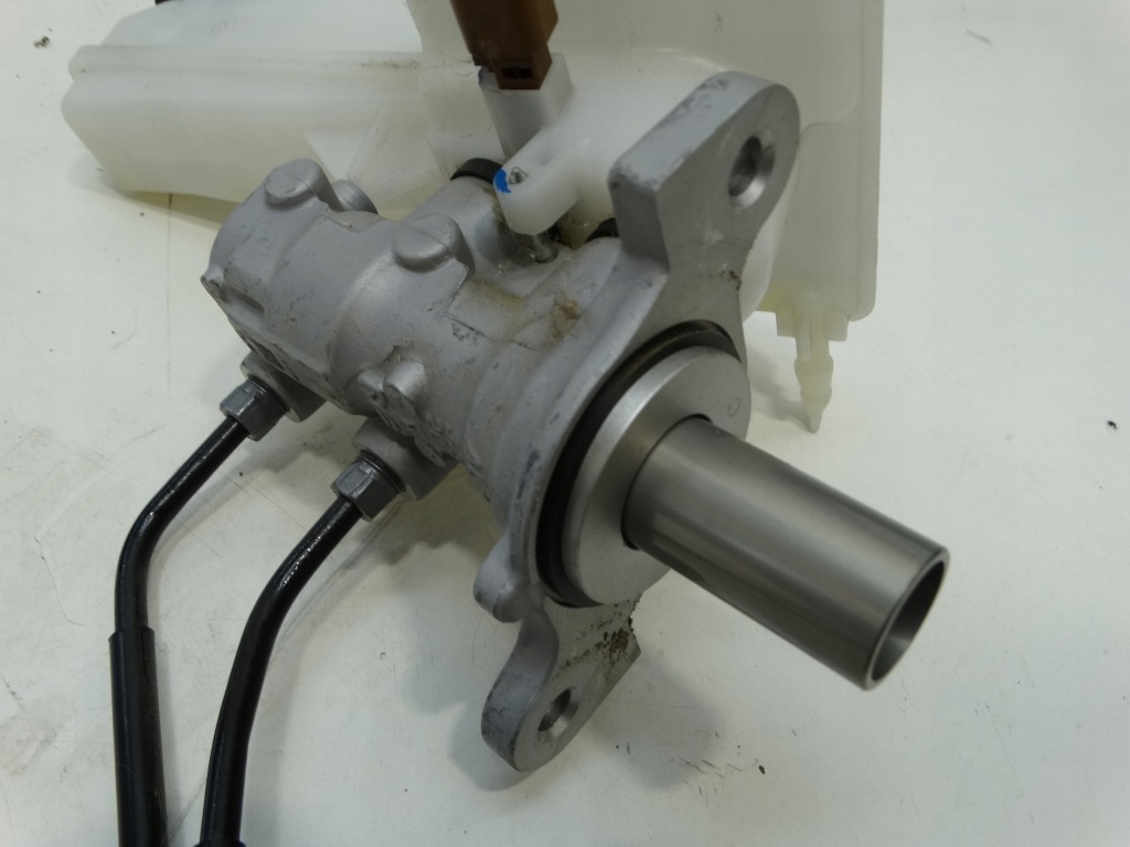 Насос гальмівна бачок citroen c4 3 1.5hdi 28.307km 2020r.- a005p990 Ціна