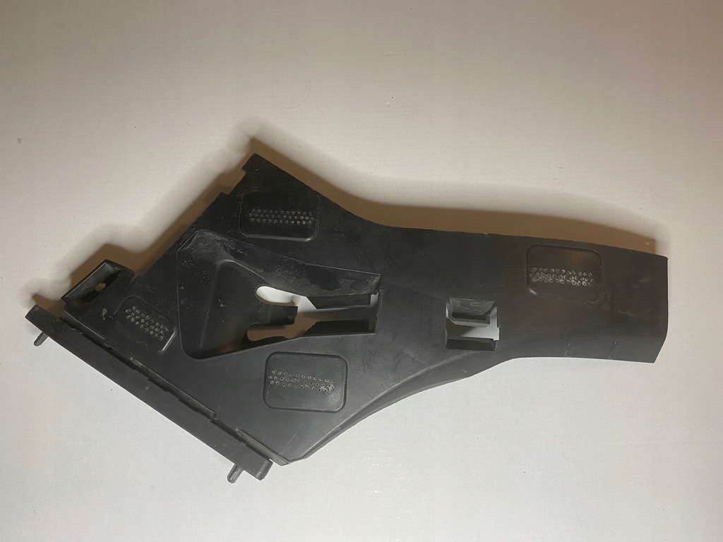 фото №1, Напрямна перед лівий a1768850163 mercedes w176 lift