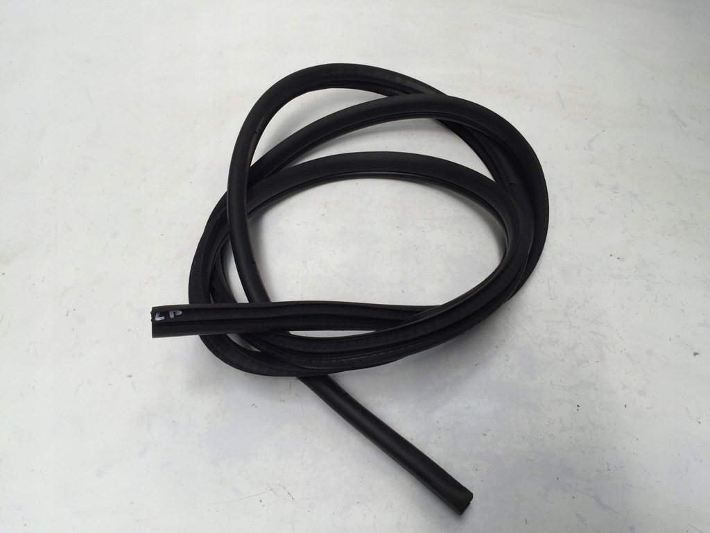 фото №1, Qashqai iii j12 2022 прокладка дверь левый перед