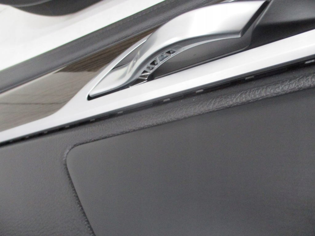 фото №8, Оббивка оббивка двері bmw 7 g11 шкіра