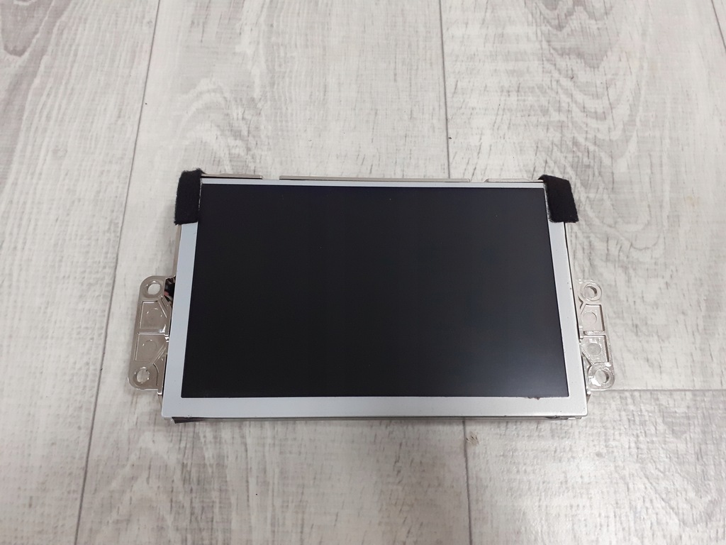 фото №1, Granturismo grancabrio дисплей монитор 5555504802