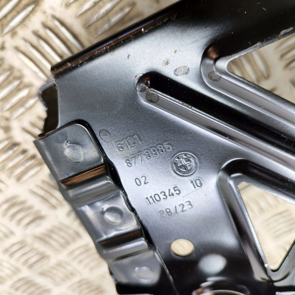 фото №6, Bmw i4 2023 кронштейн акумулятор