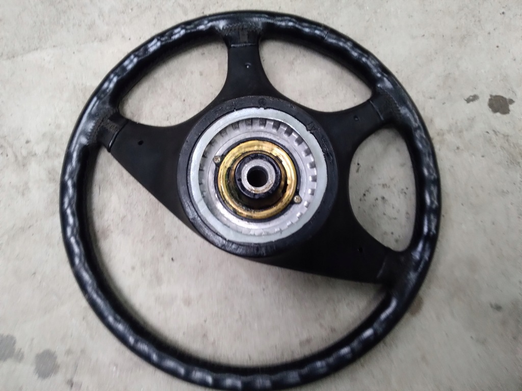 фото №4, Bmw e34 воздуховод кожа