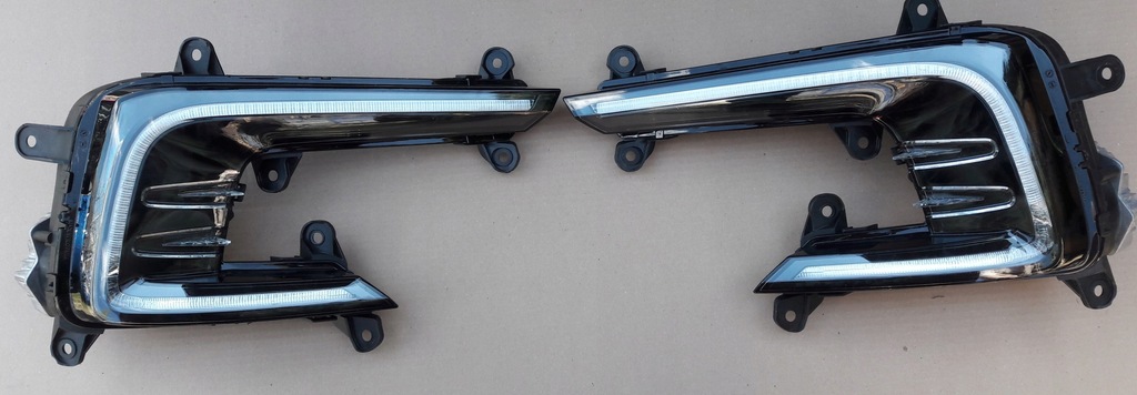 фото №1, Противотуманная фара led правый vw passat b8