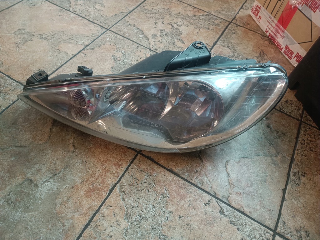 фото №1, Peugeot 206 cc фара лівий перед лампа ліва передня