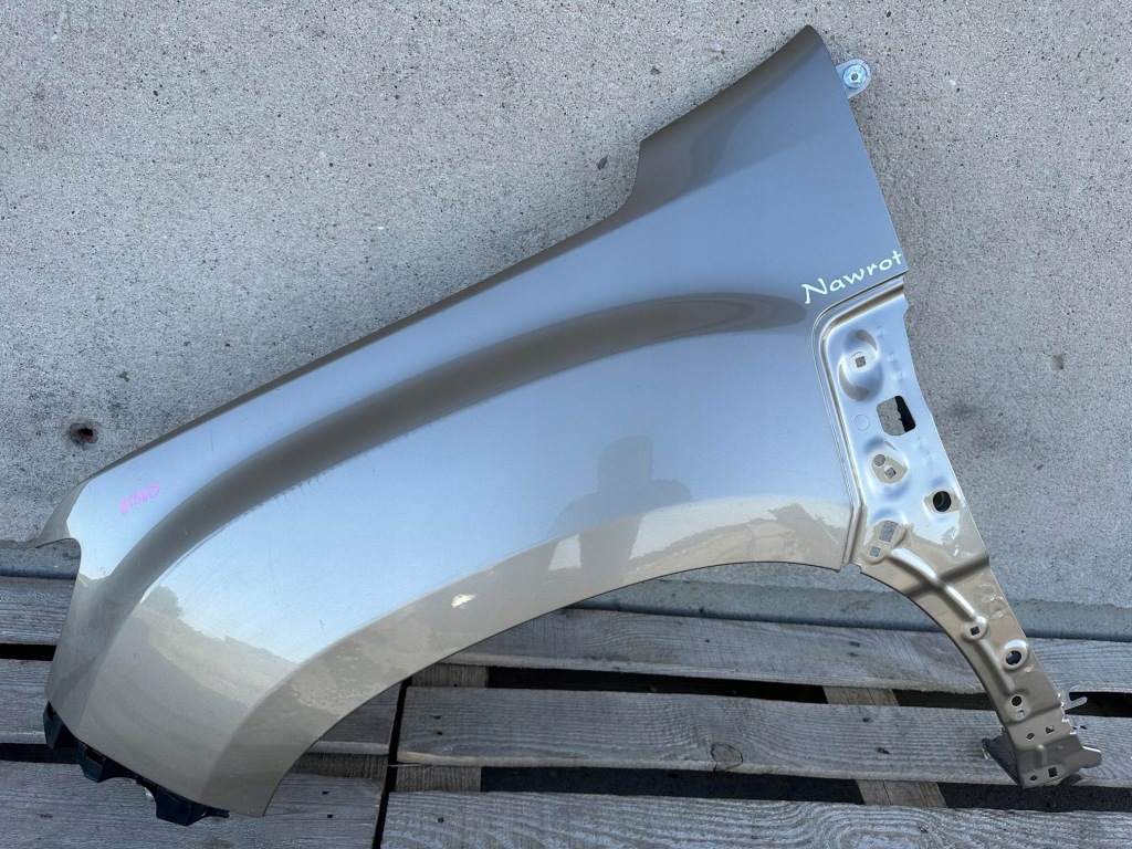 фото №1, Крила перед передній лівий dacia duster ii 2 2017- bardzo гарний