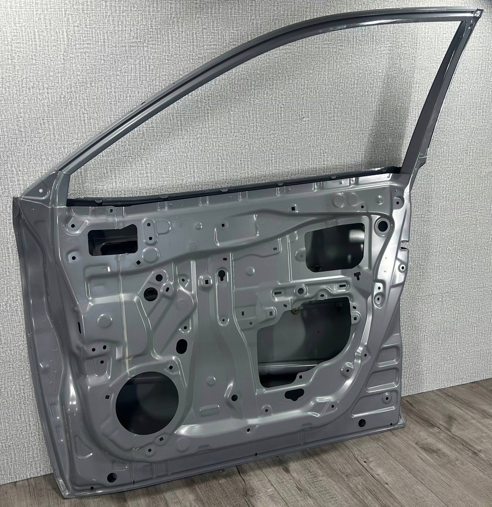 фото №10, Toyota corolla cross 2020- дверь правая перед