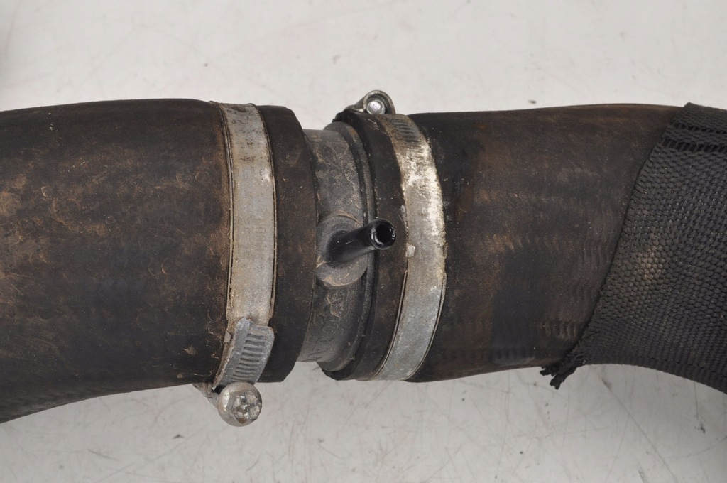 фото №3, Volvo s60 ii v60 2.4 d4 wąż труба интеркулер