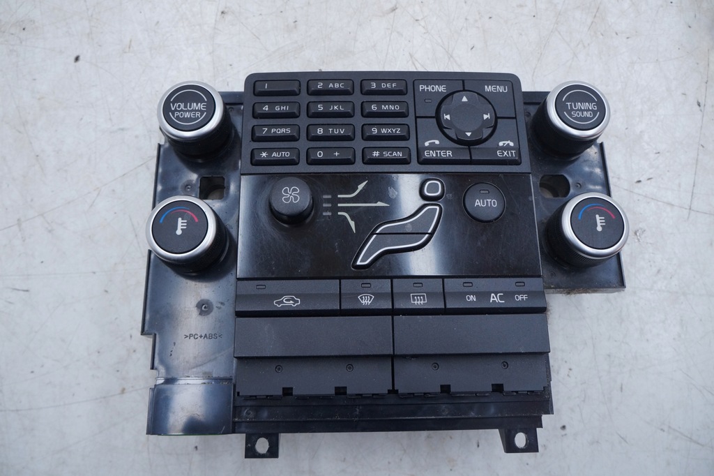 фото №1, Volvo xc60 панель кондиціонера радіо 30782905