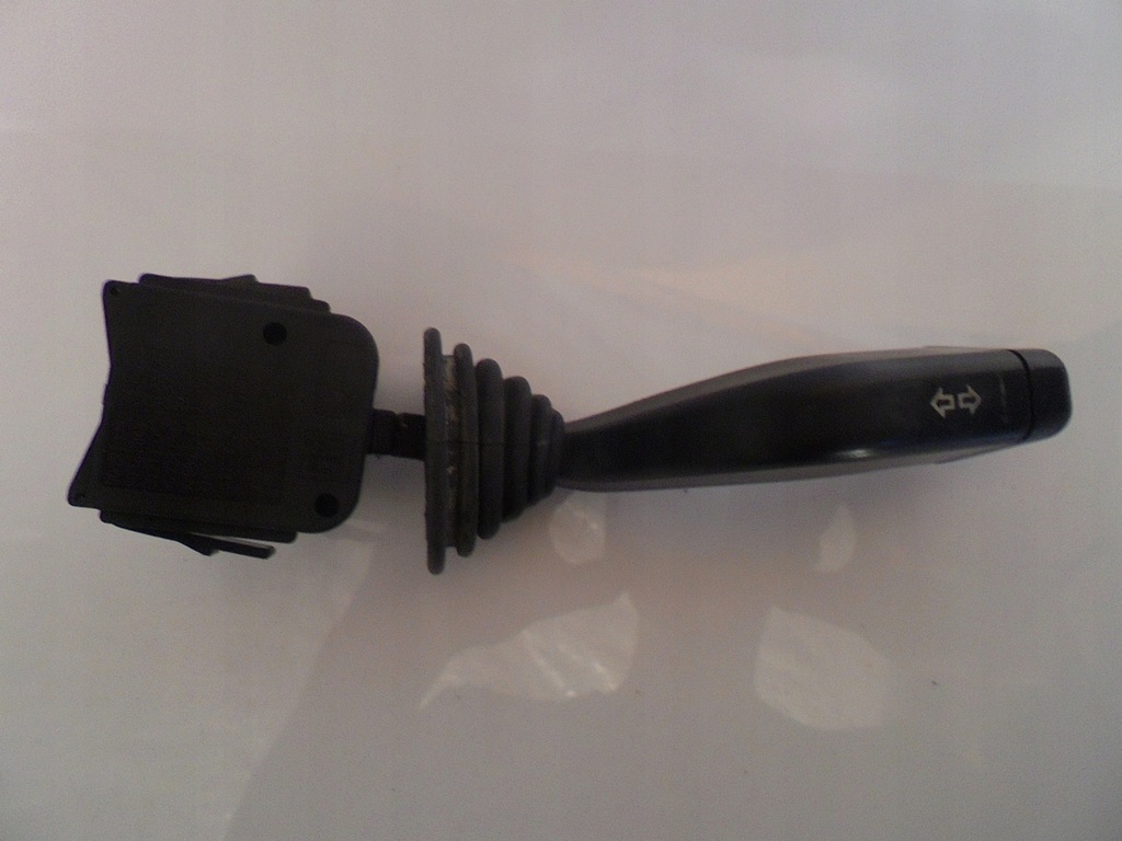 фото №1, Перемикач поворотники opel 90221174