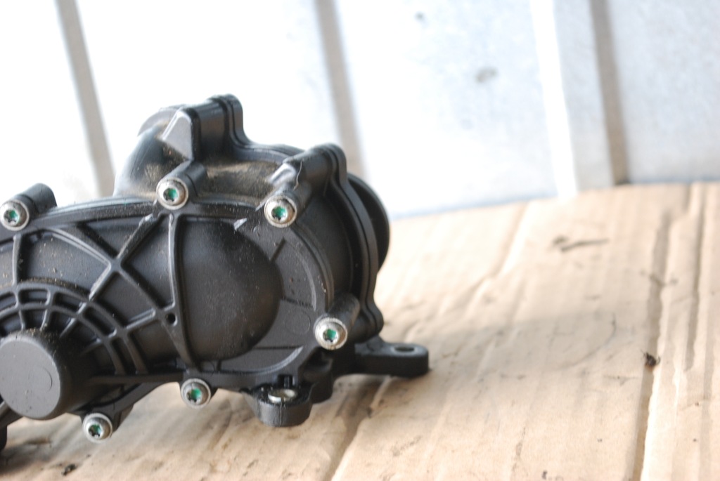 фото №5, Корпус термостата audi 3.0 tdi crt 059121111bm