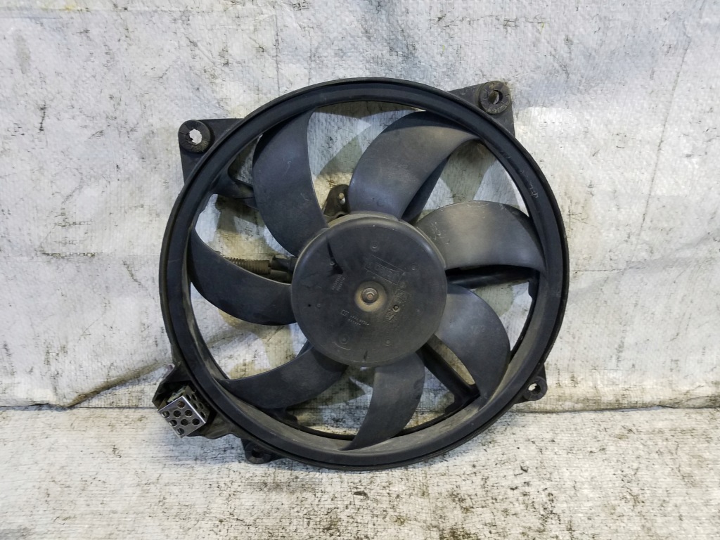 Купить Вентилятор радиатора renault megane 3 1.4 tce 214810898r