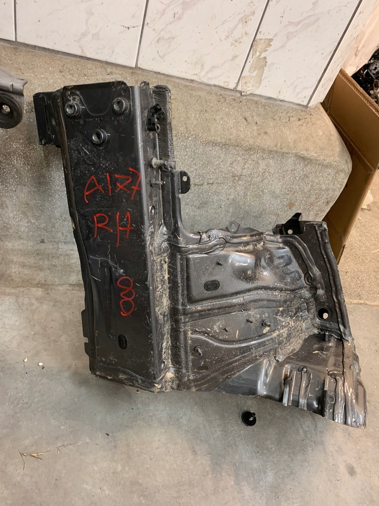 фото №1, Чверть лонжерон підкрилок a177 w177 a klasa права