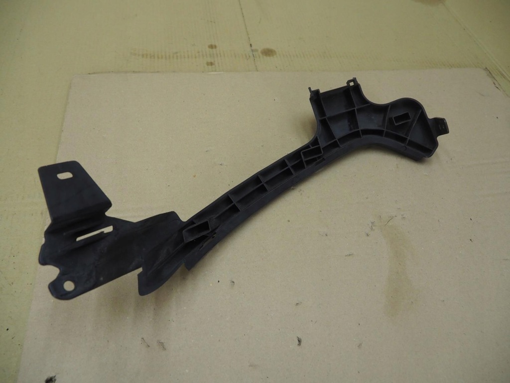 Opel zafira c lift 2016-2019 rok кронштейн pod бампер правый 13478590 в Украине