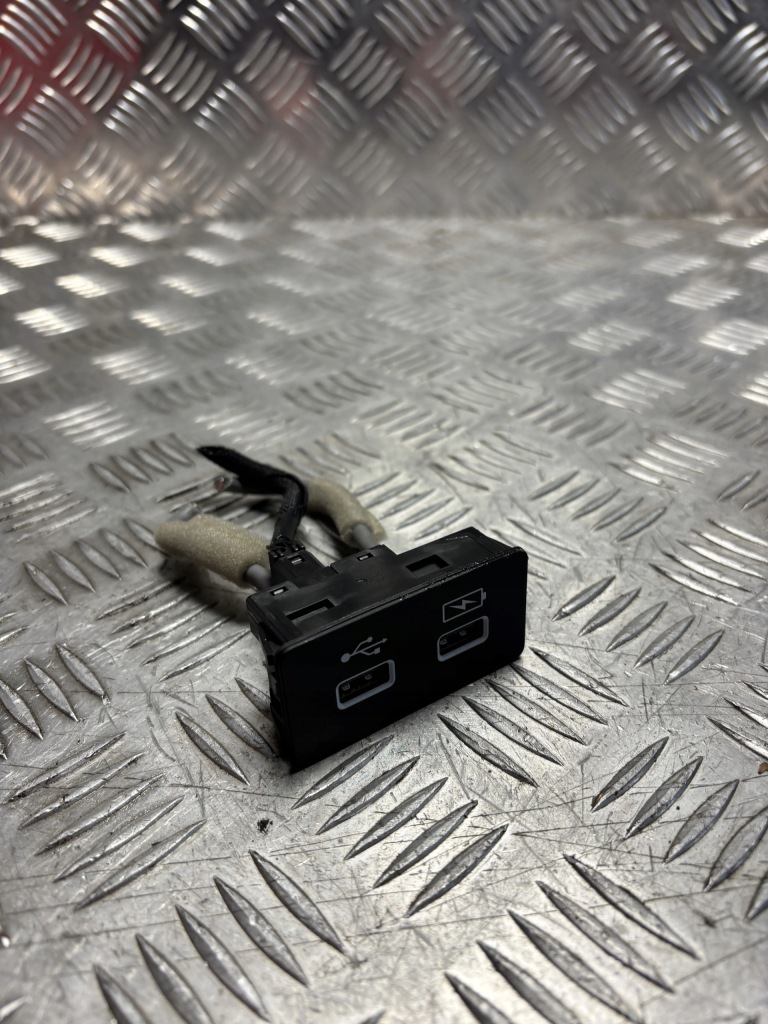 фото №1, Разъём port usb honda civic xi 21-