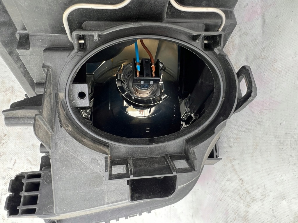 фото №10, Лампа левая bmw x3 f25 lift lci bi-xenon поворотный