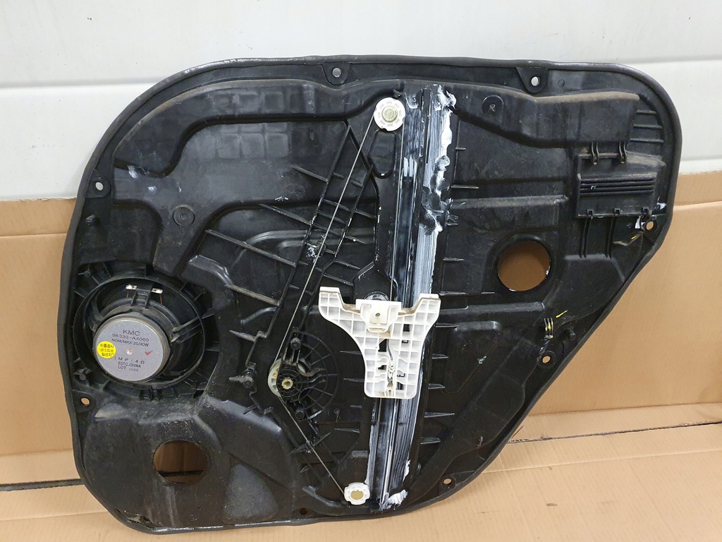 фото №4, Kia carens iv підйомник скло двері лівий задня