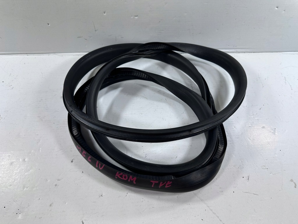 фото №1, Megane iv kombi прокладка двері правий лівий задня