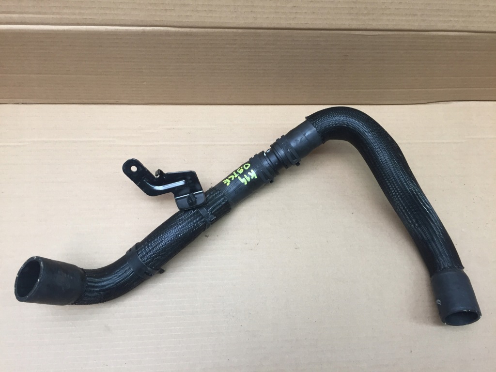 фото №1, Micra k14 1.0 tce пабтрубок  шланг радиатора воды