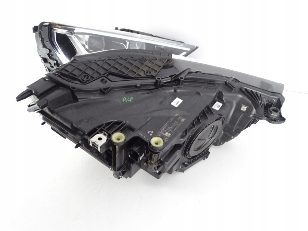 Фара перед передняя левая audi q3 83a full led в Украине