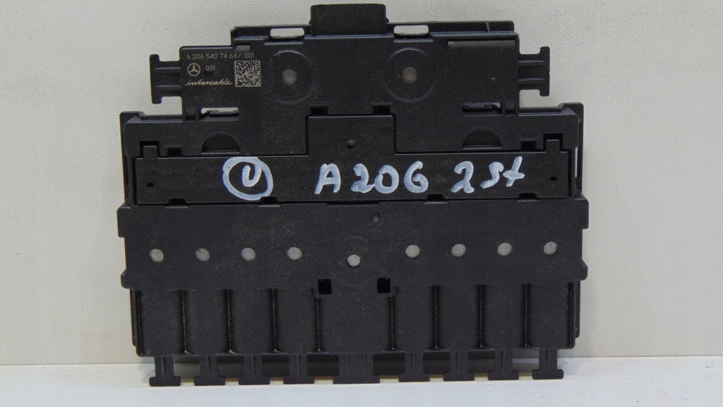 Купить Разъём предохранителей mercedes a2065407464