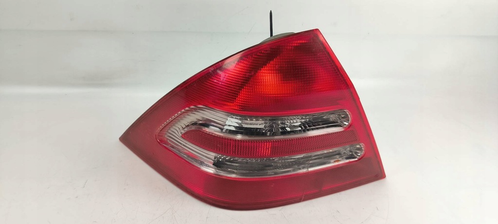 фото №1, Лампа левая задняя 2038200164l mercedes w203