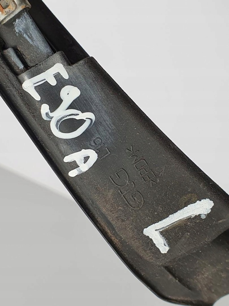 фото №5, Молдинг стекло лобовое левая bmw e90