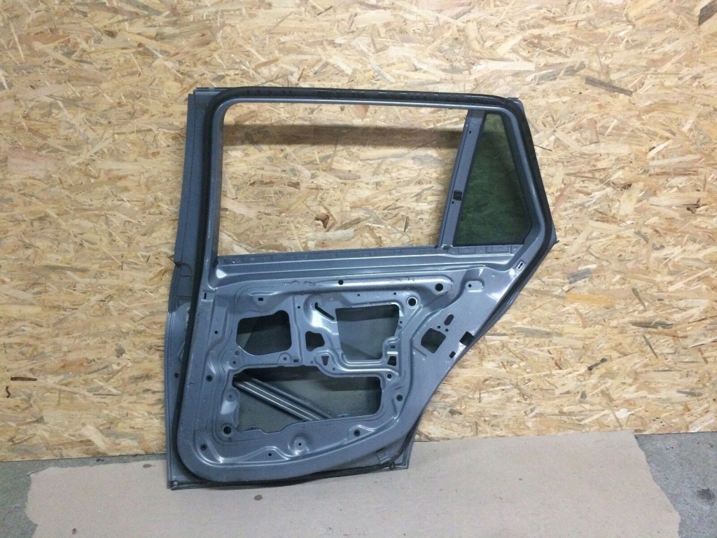фото №4, Дверь правый задняя bmw seria 3 e91