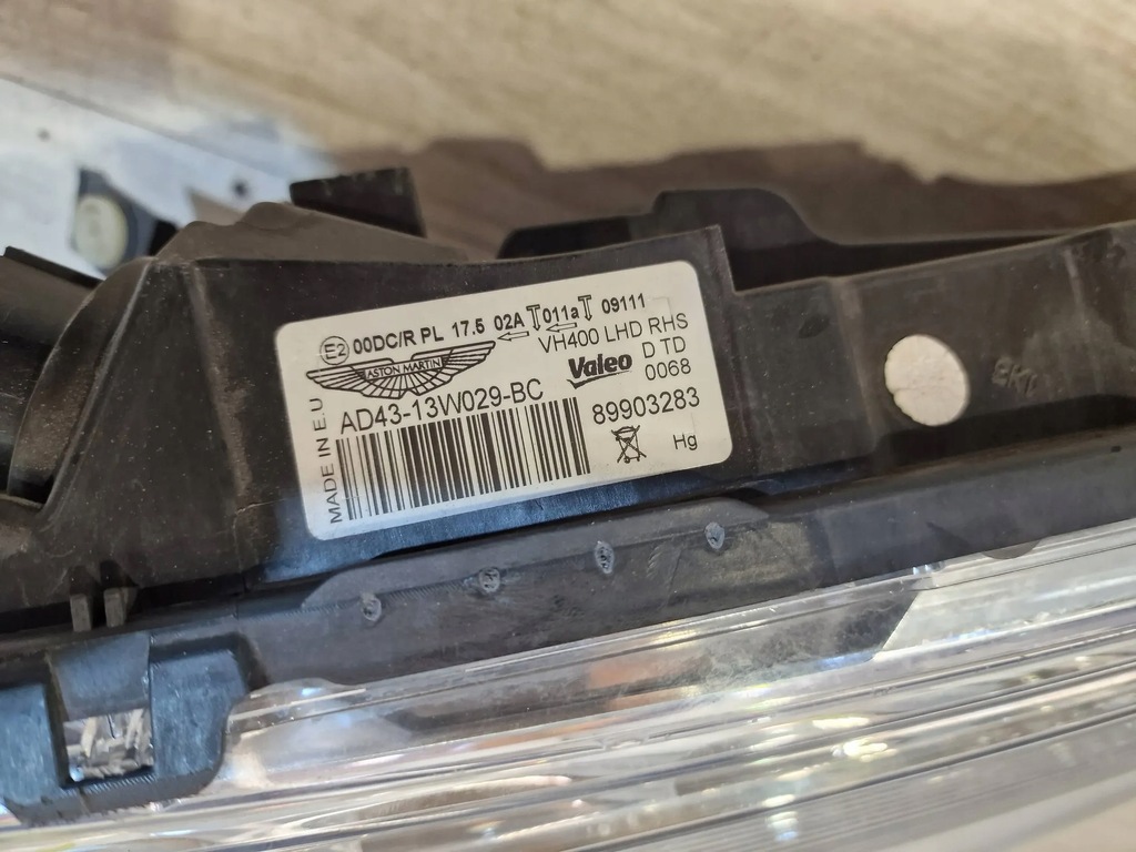 фото №8, Лампа права перед aston martin rapid ad43-13w029-bb