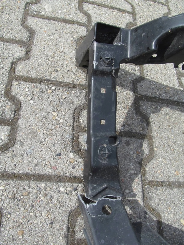 фото №14, Land rover discovery iv 4 10-16 pas передний усилитель верхний панель фары c409