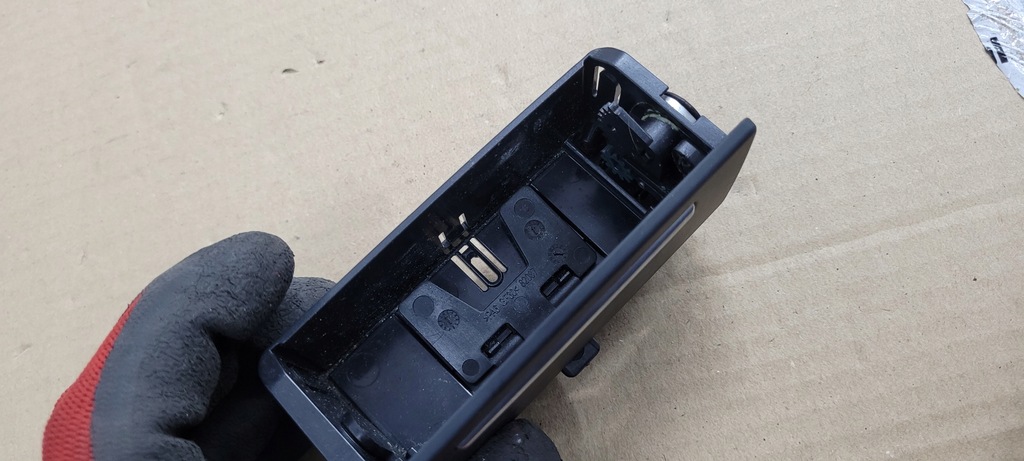 фото №7, S6 c7 4g lift a6 пепельница левая левый задняя задняя подсвеченная хром