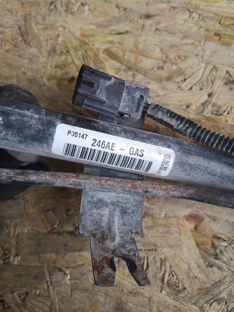 фото №3, Dodge grand caravan труба заливної пального