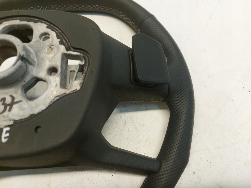 фото №9, Audi q4 40 e-tron повітропровід шкіряний oryg зрізана 89a419091m