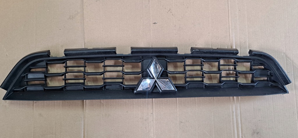 фото №1, Mitsubishi asx lift решётка радиатора 6402a318