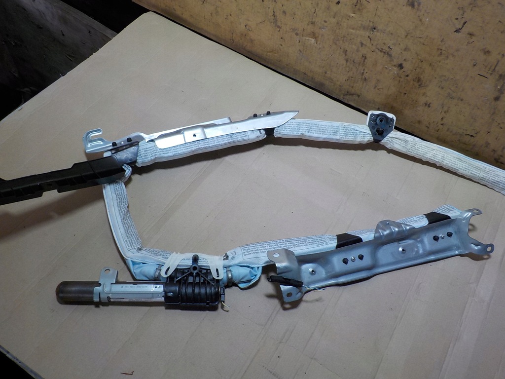 фото №4, Bmw x1 e84 2.0 шторка безпеки подушка безпеки права