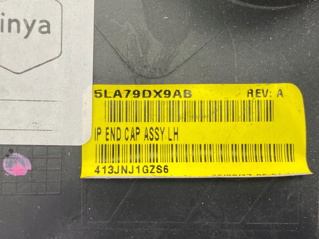 фото №6, Заглушка корпус консоли dodge challenger 2015+