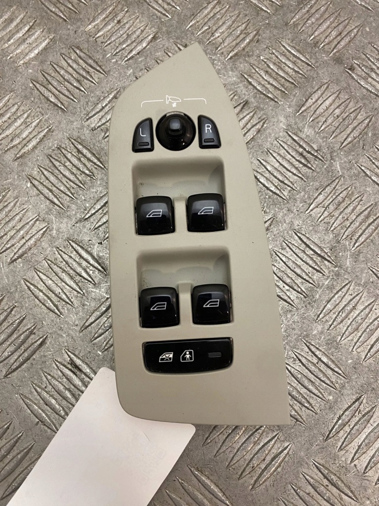 фото №1, Volvo xc90 2020 кнопки окон