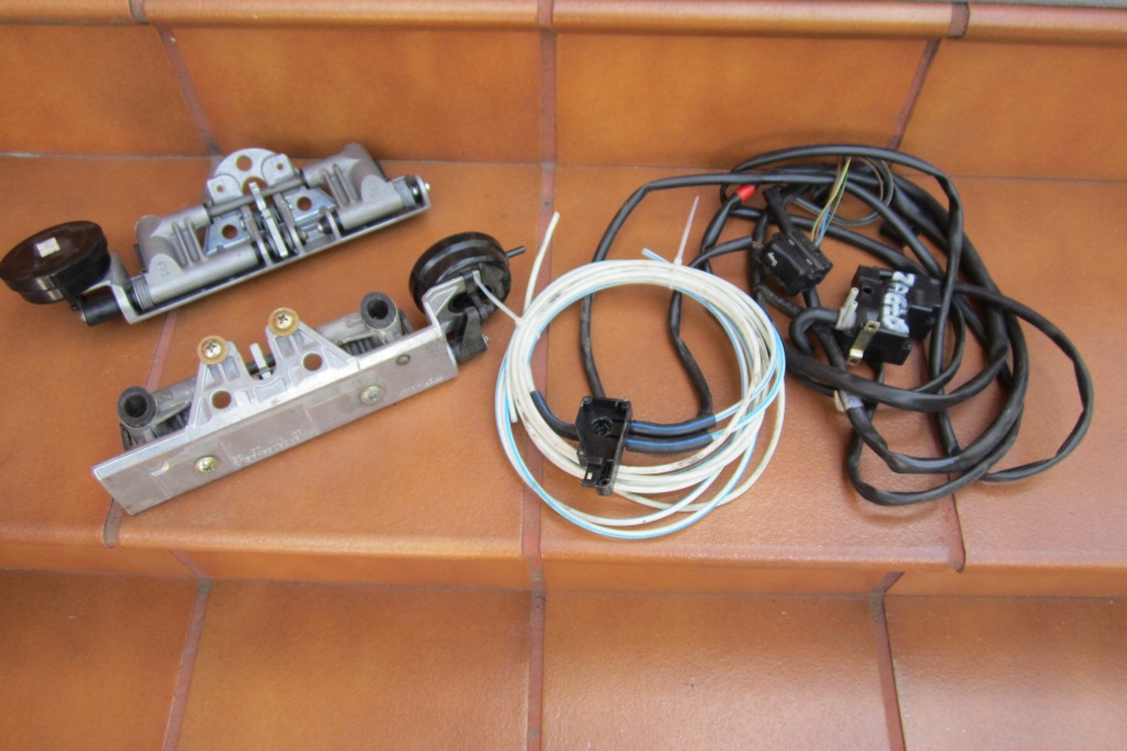 фото №10, Mercedes w124 e sedan полиця задня сіра жабо підголівники джгут