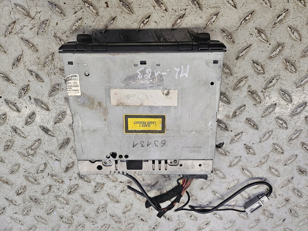 Mercedes ml w163 рестайлинг  радио радиопроигрыватель навигация a2088200085 Цена