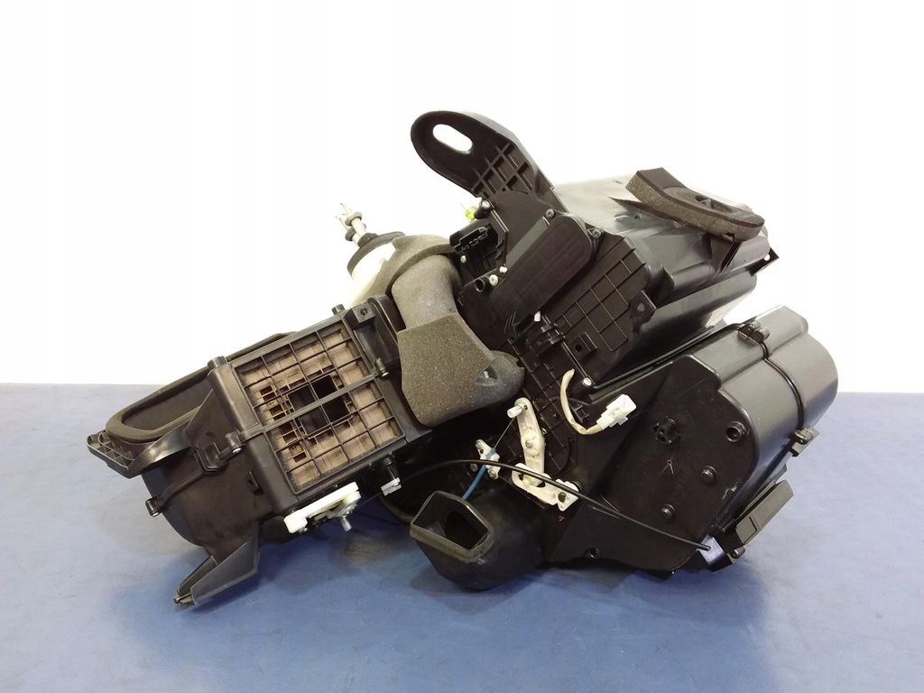 фото №4, Mazda 2 de 1.3 обігрівач