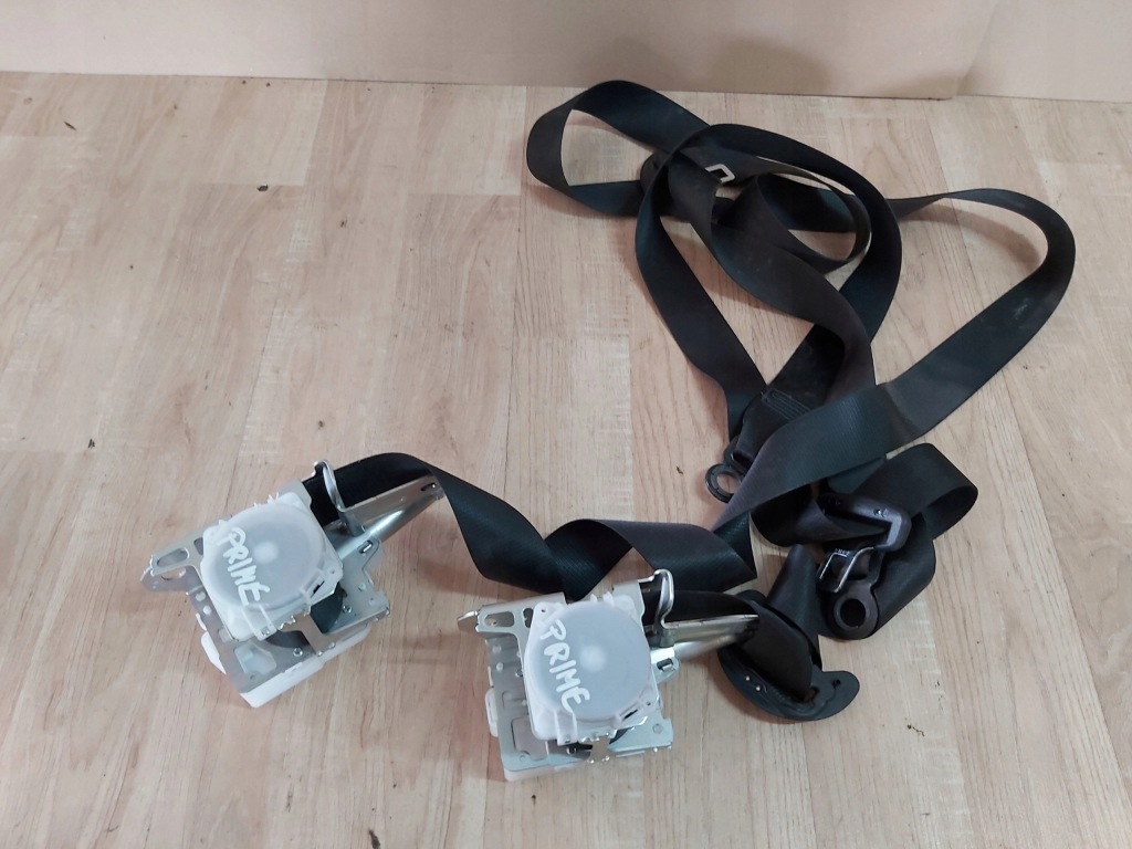 фото №1, Toyota prius iv prime pas перед левый