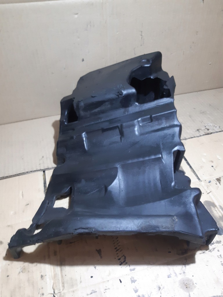 Audi a4 b9 2.0 tdi шумоизоляция накладка картера масляный 04l103660g с Разборки