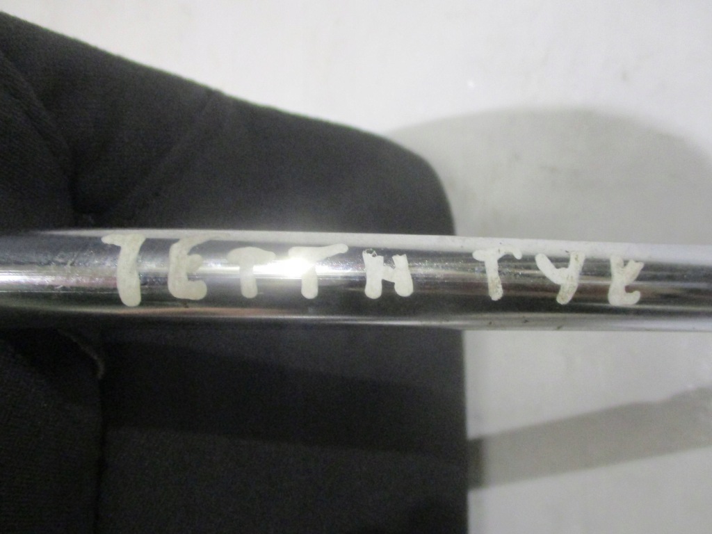 Подголовник сиденье задняя задний правый  материал vw jetta 5c vi в Украине