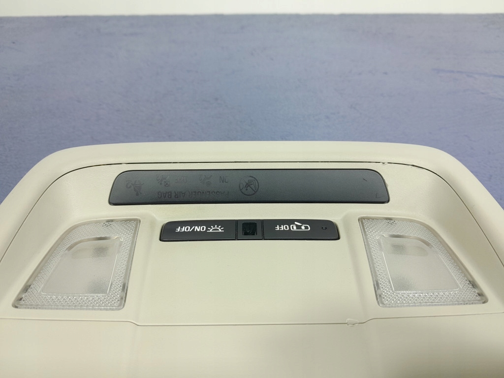 фото №2, Opel insignia b лампа бардачок потолочный